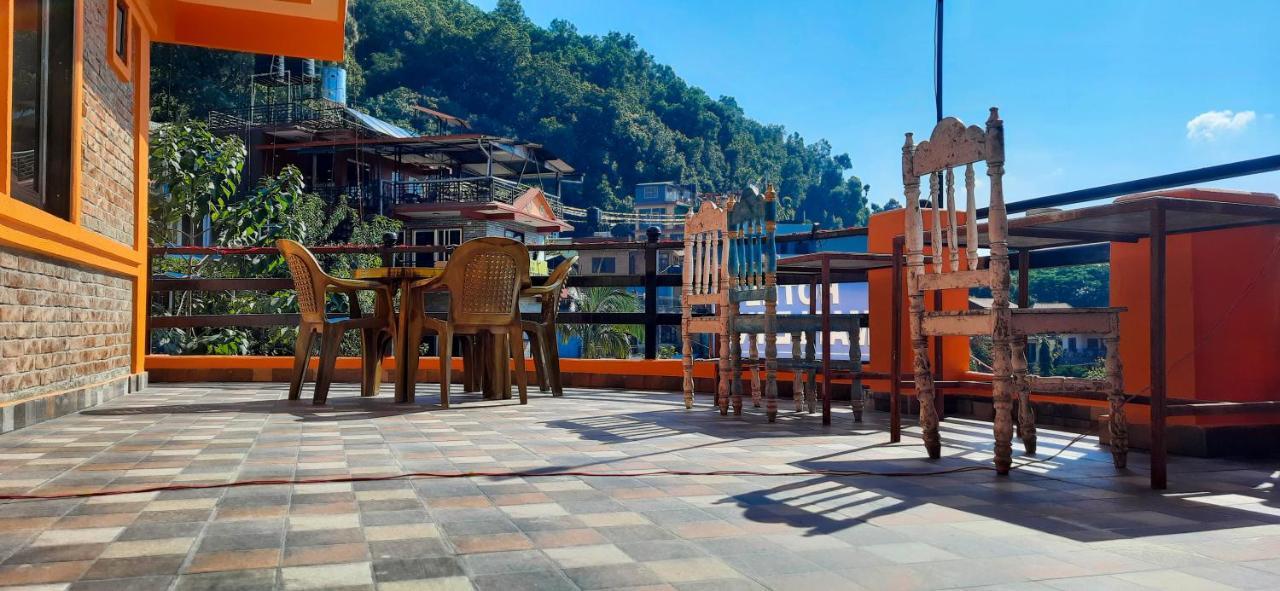 The Maple Inn Pokhara Exteriör bild