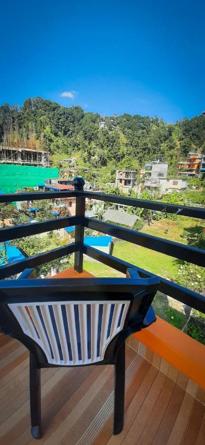 The Maple Inn Pokhara Exteriör bild