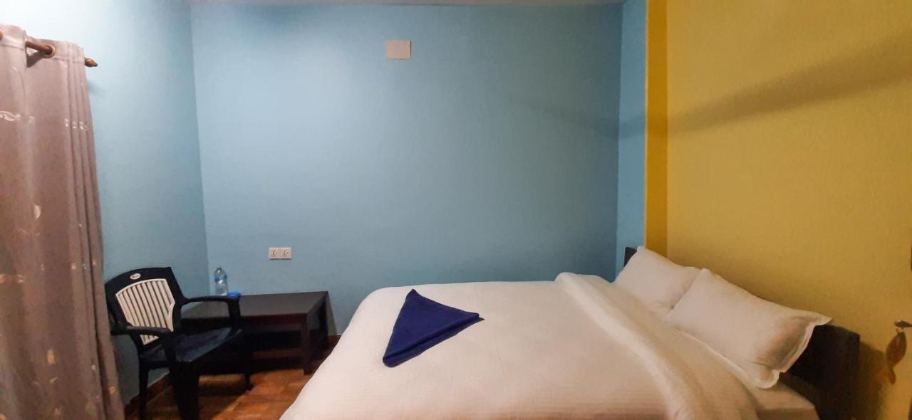 The Maple Inn Pokhara Exteriör bild