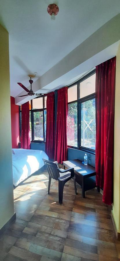 The Maple Inn Pokhara Exteriör bild