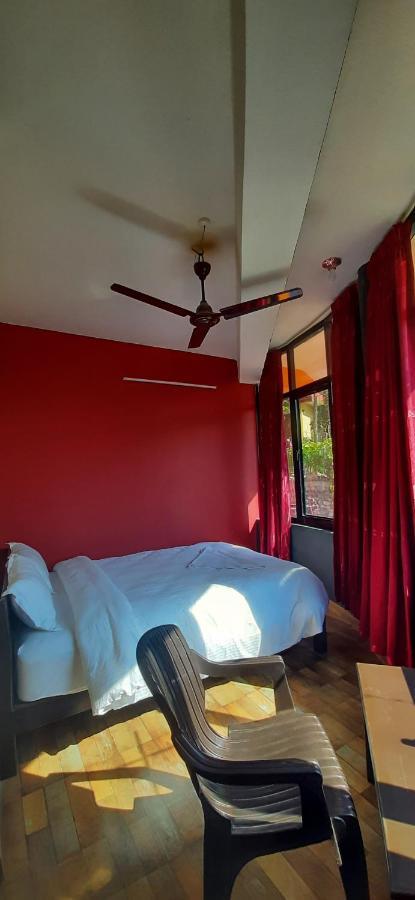 The Maple Inn Pokhara Exteriör bild